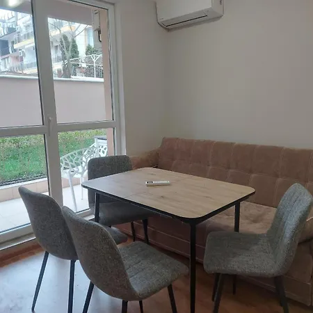 Marea Garden One Bedroom Apartmán Ravda